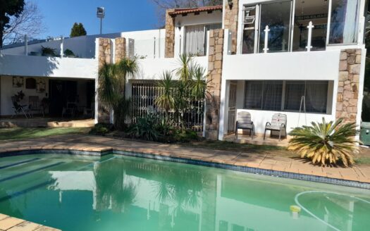 Stunning 5 Bedrooms |5 Bathrooms | Multi-Level Home | Pool | Breathtaking Mountain Views in Overkruin, Heidelberg Estates
