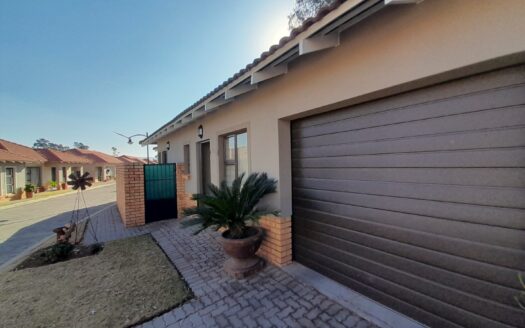 TWO BEDROOM SECTIONAL TITLE, PET FRIENDLY TOWNHOUSE IN THE SECURE RIVERSANDS LIFESTYLE AND RETIREMENT ESTATE
