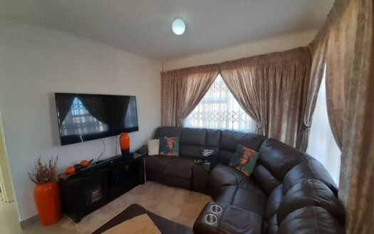 Modern Starter Home for Sale in Bergsig – Ideal for First-Time Buyers or Young Couples