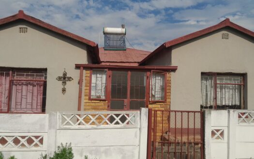 RARE INVESTMENT OPPORTUNITY – Spacious Four-Bedroom Home with Flatlet on Elevated Corner Stand in Upper Rensburg