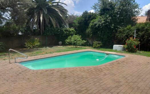 Stunning Three-Bedroom Family Home in Upper Rensburg with Swimming Pool – Entertainers’ Dream!