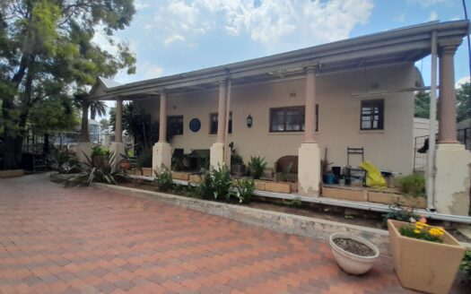 Bargain of the Year Investment – Rare Victorian Gem PLUS Income-Generating Cottage on a Massive 2 106m² Stand PLUS massive 2 106m² vacant stand, positioned right in Heidelberg Central