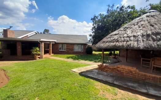 LOW MAINTENANCE THREE-BEDROOM FAMILY HOME WITH ENTERTAINMENT AREA AND LAPA IN JORDAAN PARK