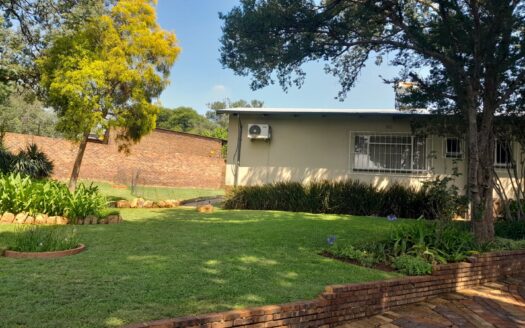 WELL LOCATED THREE-BEDROOM FAMILY HOME IN HEIDELBERG CENTRAL