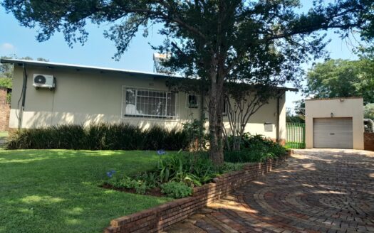 WELL LOCATED THREE-BEDROOM FAMILY HOME IN HEIDELBERG CENTRAL