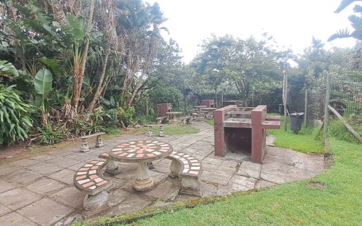 2 Bedroom Apartment in Ramsgate-Kwazulu Natal
