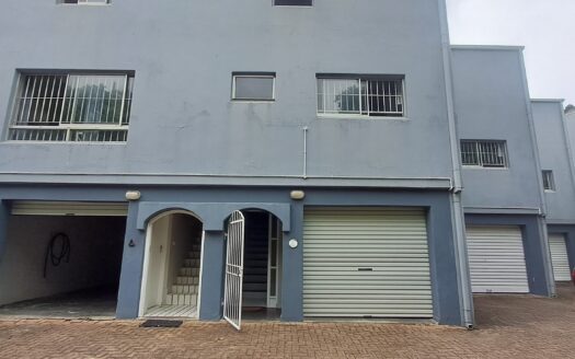 3 Bedroom Duplex for sale in Ramsgate / Kwazulu Natal