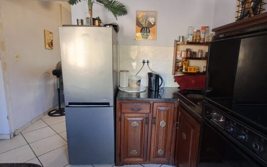 2 Bedroom, 2 Bathroom unit for sale in Ramsgate/Kwazulu Natal