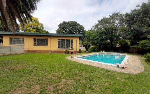 Three bedroom family home with one bedroom flatlet and Pool for sale in the Upper Rensburg