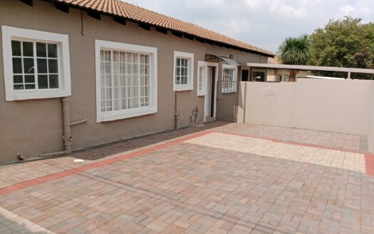 Newly renovated three-bedroom townhouse in Bergsig secure complex