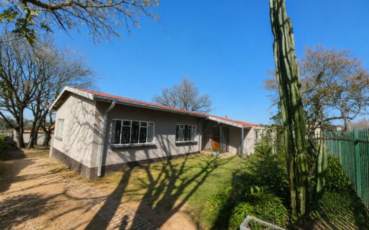 Charming Central Heidelberg Family Home with Space, Comfort and Endless Potential