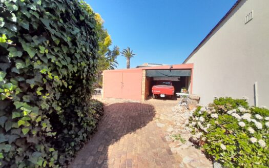 Spacious Three-Bedroom Family Home with Outstanding Investment Potential in a Prime Location