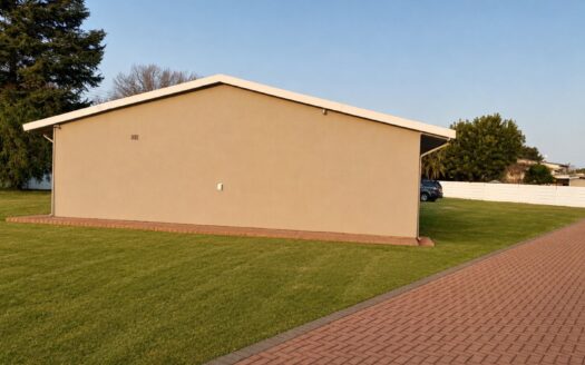 Spacious Three-Bedroom Family Home on a Large 1,487m² Corner Stand with Borehole, Excellent Security & Endless Potential